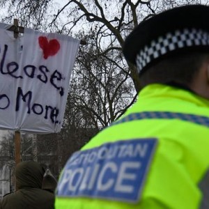  Hundreds gather for anti-lockdown protest in London