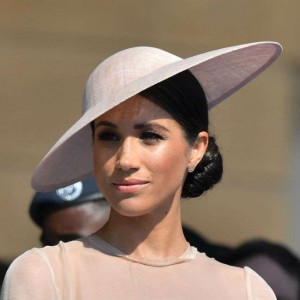 duchess-meghan-spoke-with-queen-elizabeth-ii-after-prince-philips-funeral