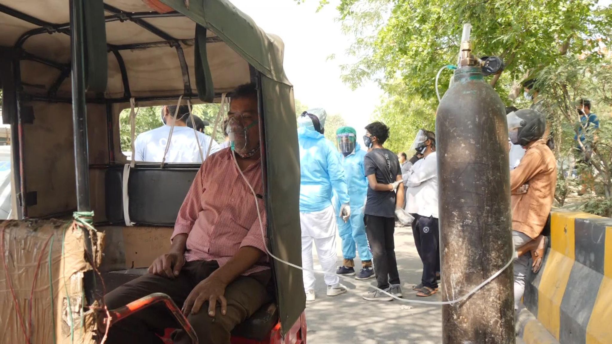 COVID-19: People Left To Beg And Barter For Air As India's Coronavirus Crisis Escalates