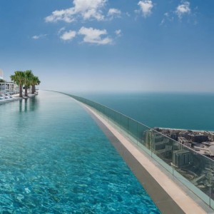 address-beach-resort-the-worlds-highest-infinity-pool-has-opened-in-dubai