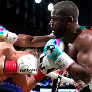 Floyd Mayweather Vs Logan Paul: YouTuber Avoids Knockout In Bout With Boxing Great