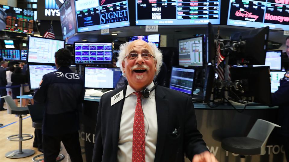 S&P 500 Closes At Record High After New Inflation, Jobs Data