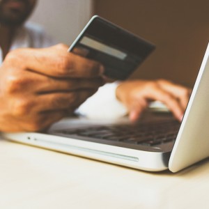 Pay-Off Your Credit Card Debt With This Four Strategies