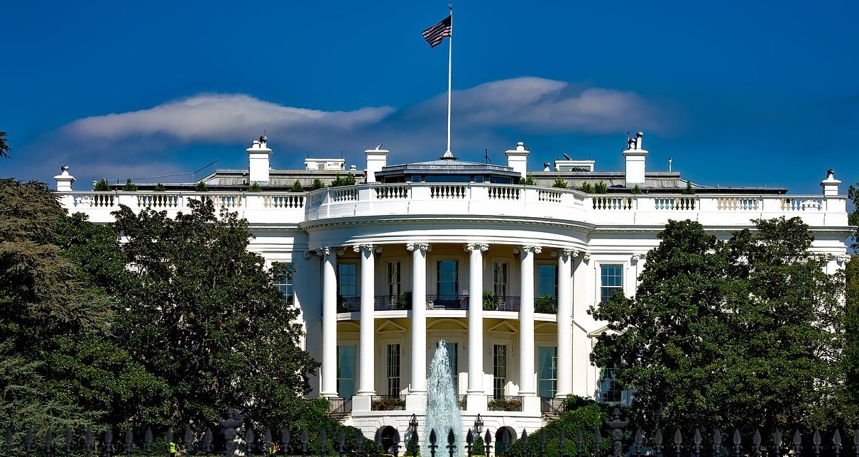 U.S. To Ease Restrictions on Vaccinated Foreign Travelers  As From November