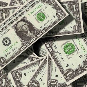 anderson-cooper-why-i-dont-believe-in-passing-on-huge-amounts-of-money-to-my-son