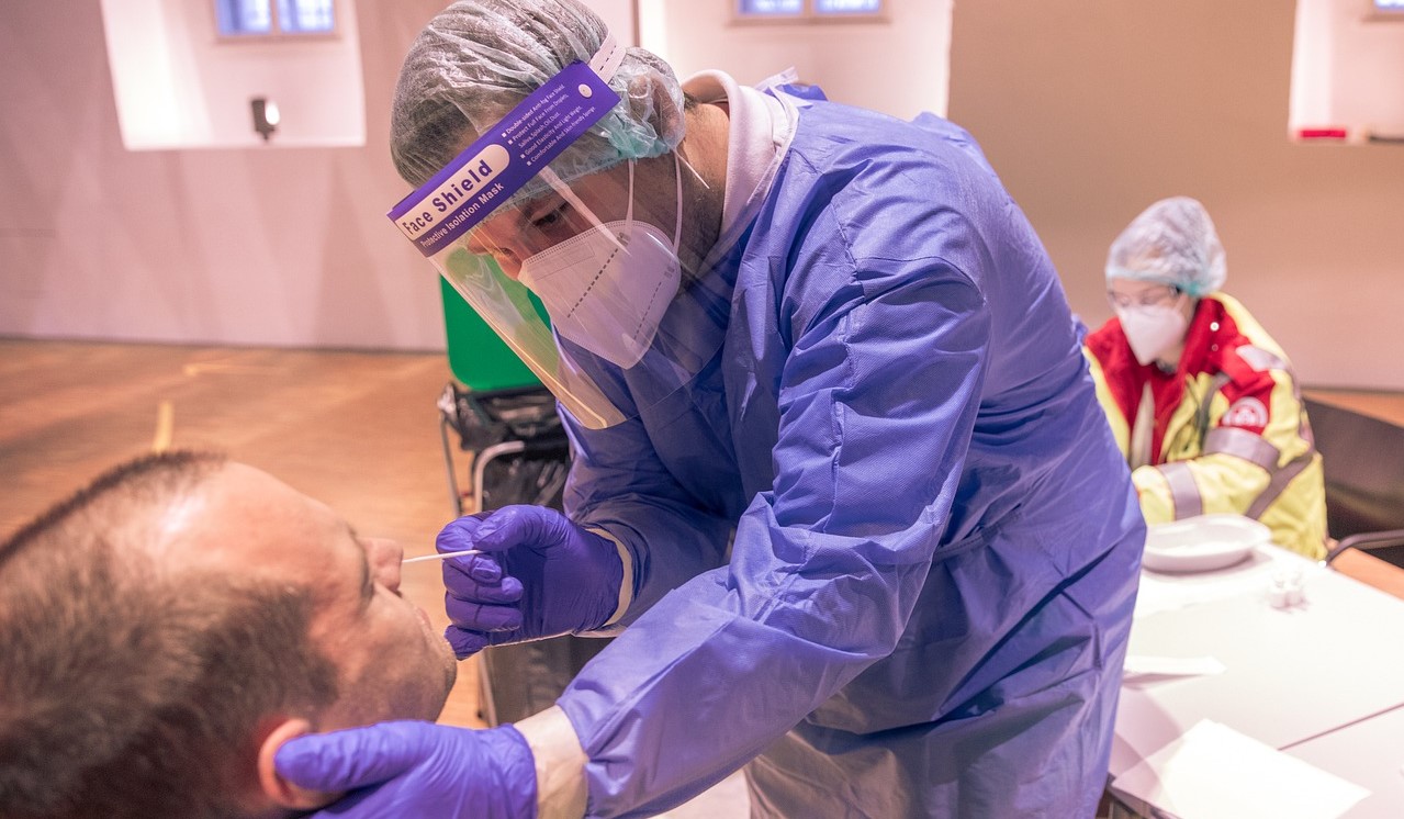 England Massive Covid-19 Test Error: Tens Of Thousands Got A Wrong Result From Wolverhampton Lab