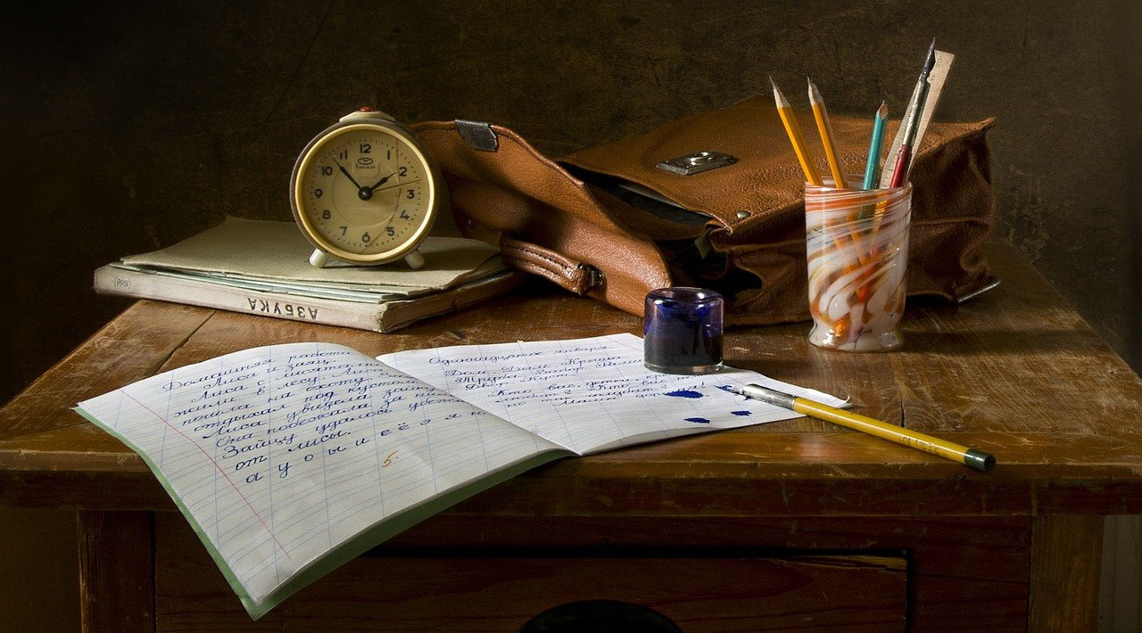 ‘To All The Aging 30-Somethings Full Of Regrets’: An Open Letter From A Millennial Therapist