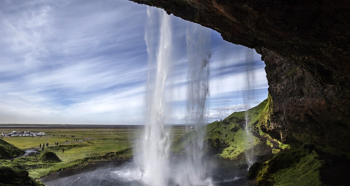 Icelandverse vs Metaverse: A Swipe at Zuckerberg’s ‘Meta’ 