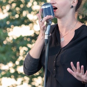 adeles-30-best-2021s-fastest-selling-album-in-both-the-us-and-uk