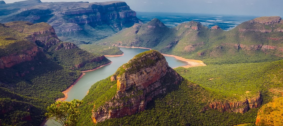 South Africa: Omicron Fuels Surge In Covid-19 Infections As Cases Quadrupled Since Tuesday