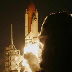 jeff-bezos-blue-origin-launches-and-returns-first-six-passenger-through-spaceflight