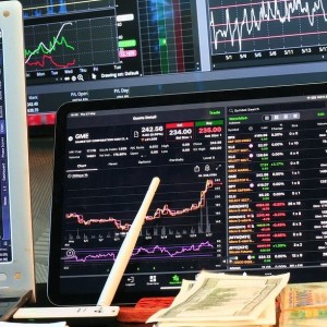 omicron-risks-notwithstanding-emerging-markets-remains-attractive-invescos-top-strategist