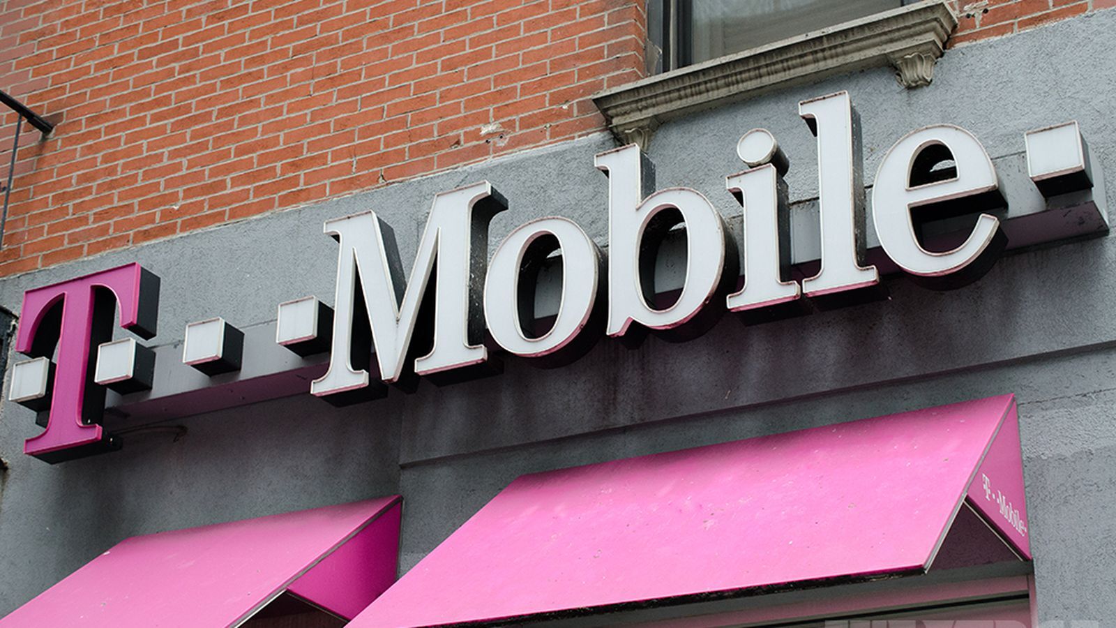 T-Mobile Will Terminate Office Workers Who Are Not Fully Vaccinated Against Covid By April 2