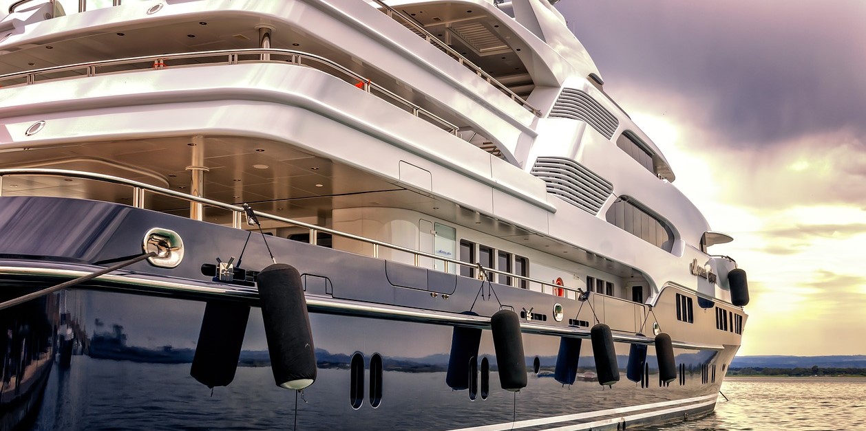 Jeff Bezos To Dismantle 145years Old Dutch Bridge To Create Way For His $450 Million Yacht