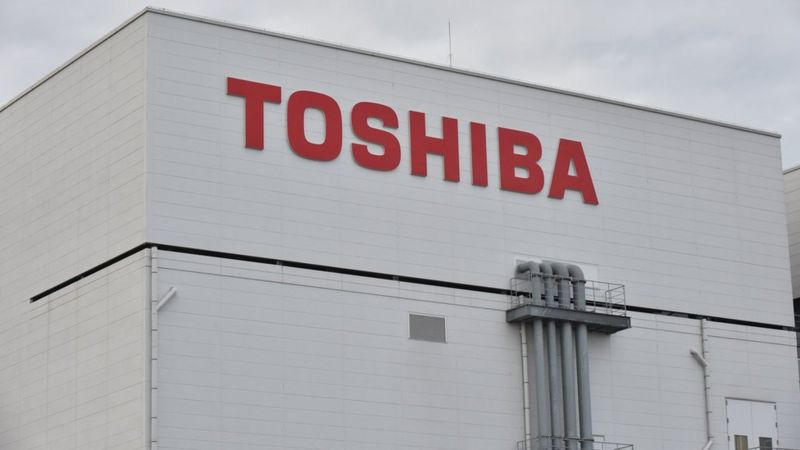 Japanese Tech Firm Toshiba to Split Into Two Firms Instead of Three