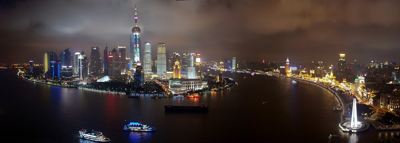 Covid Lockdown: Bankers And Traders Bedding In Shanghai Offices To China Financial Hub Running