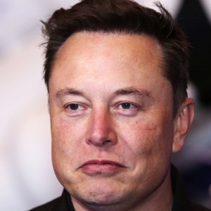 elon-musk-vs-bill-gates-musk-confronts-gates-on-his-short-selling-of-tesla-stocks