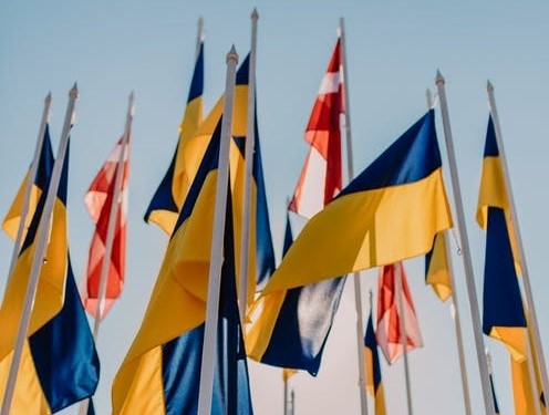 Zelenskyy Says Evacuation of Azovstal Plant Has Begun, Awarded Pelosi with 'Order of Princess Olga'