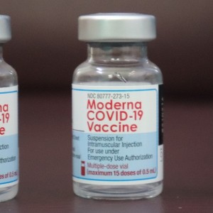 Moderna Expects  A Higher COVID Vaccine Sales Later This Year