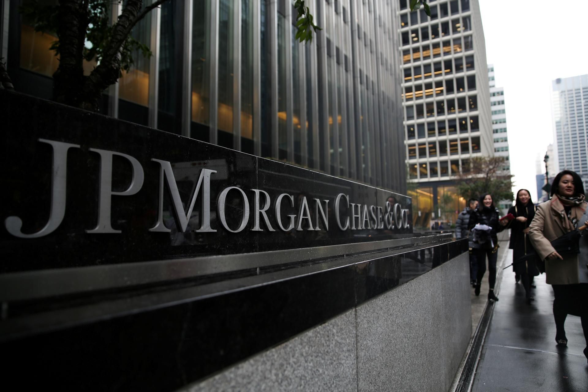 JPMorgan, Citigroup And Well's Fargo Raised  Their Prime Lending Rates
