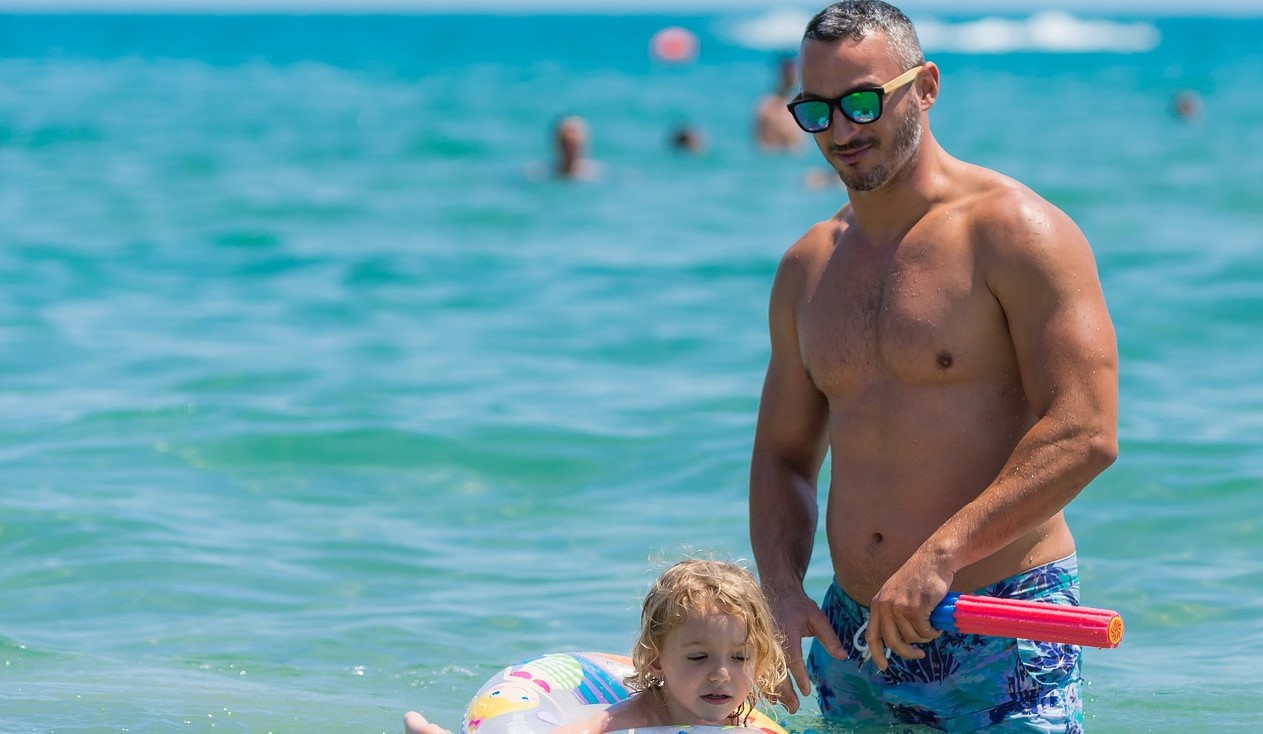 Skin Cancer Death Are Higher For Men Than Women: Sunburns Can Triple Your Risk Of Skin Cancer