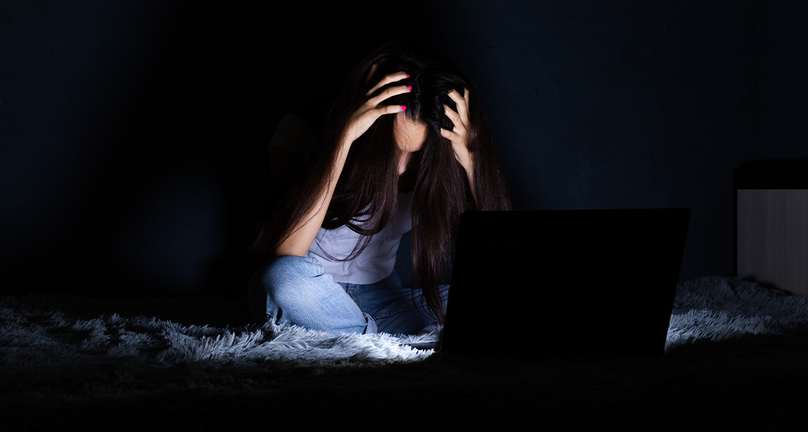 Do You Have Social Phobia Or Very Shy? : Here Are Causes And Treatments