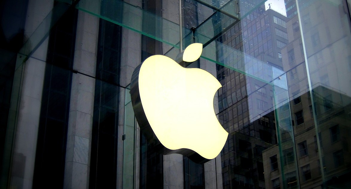 Apple Major Supplier, Foxconn Forecast A Cautious Outlook : As Smartphones Market Slows