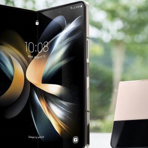 Samsung New Foldable Smartphone : Poised To Lead The Market