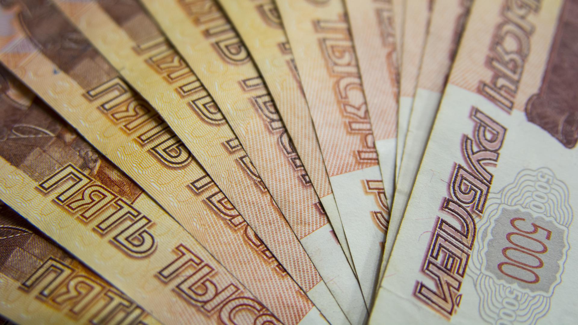 Rouble Steadies Near 60 vs Dollar, Stocks Down