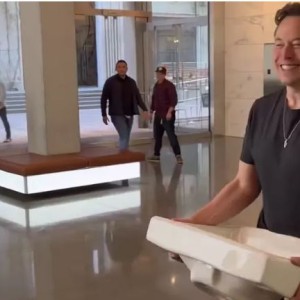 elon-musk-dissolves-twitters-board-of-directors