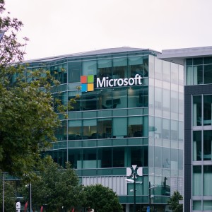 microsoft-extends-free-tech-support-for-ukraine-through-2023