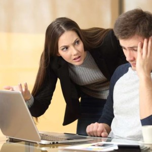 5 Reasons to Stop Micromanaging Your Employees