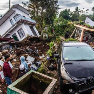 Indonesia Earthquake: At Least 162 Confirmed Dead