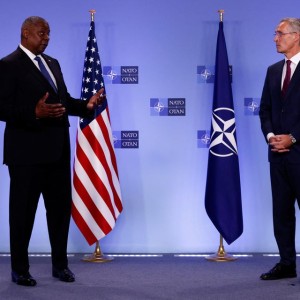 washington-nato-to-offer-aid-to-cold-dark-ukraine