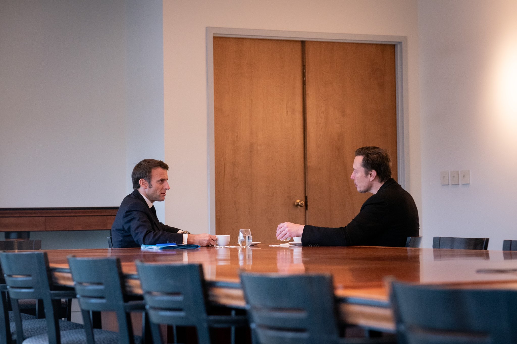France's Macron Discussed Twitter Content Rules In Meeting With Elon Musk