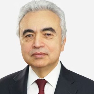 Global Renewable Power Capacity Growth Set To Double By 2027, IEA Says