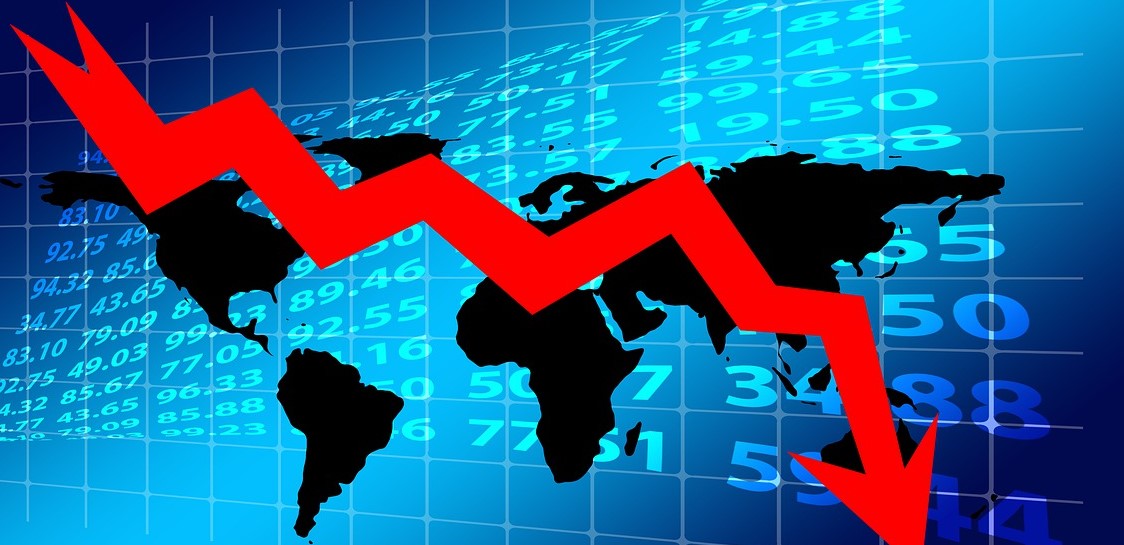 UK Economy To Be In Recession For All Of 2023, KPMG Says