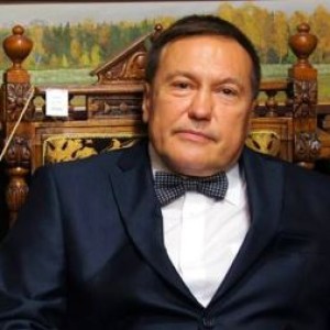 Russian Diplomat, Indian Politician Spar Over Oligarch’s Death