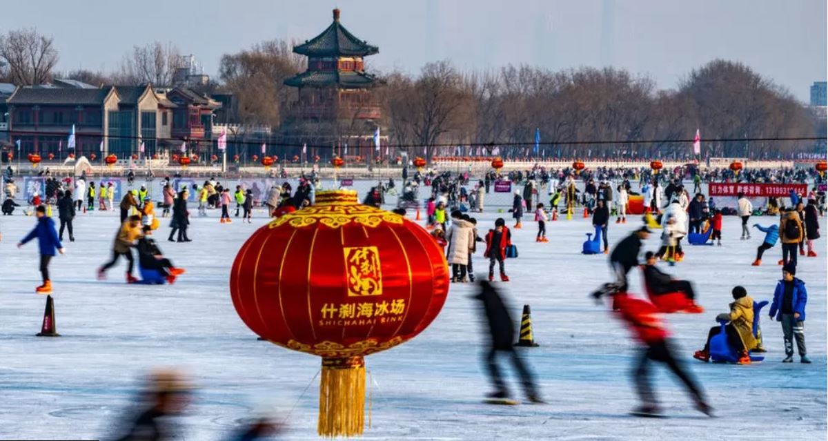 China Covid: Young People Self-Infect As Fears For Elderly Grow