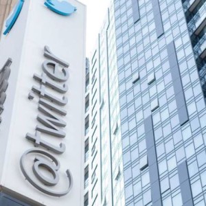 twitter-bird-statue-sells-for-100000-as-elon-musk-auctions-office-items