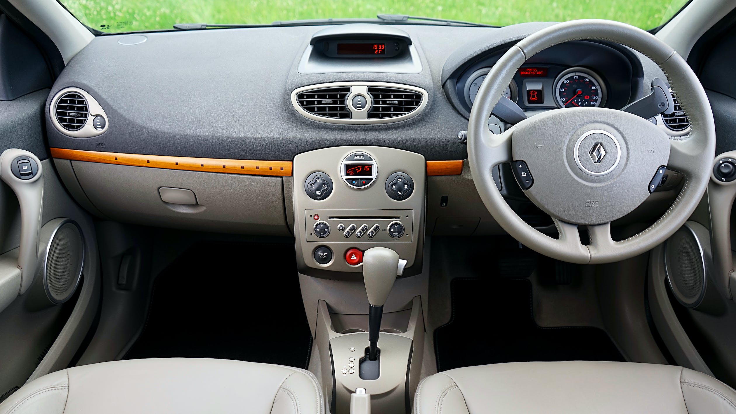 Nissan To Buy Up To 15% Stake In Renault EV Unit Under Reshaped Alliance