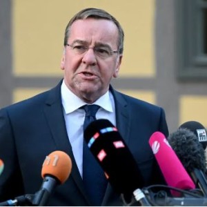 German Defence Minister Backs Raising NATO Spending Goal