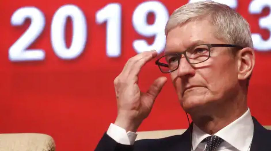  Lawmakers Meet With Apple, Disney CEOs As Part Of Talks On Competition With China