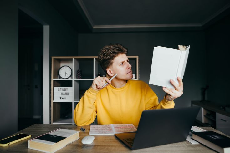 Navigating the Challenges of Remote Learning: MSBM’s Supportive Environment