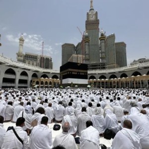 over-1-5-million-pilgrims-prepare-for-hajj-rituals-in-saudi-arabia
