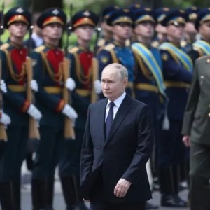 putin-loses-1300-troops-in-one-day-in-ukraine