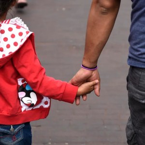 42 percent of working single parents in the U.S. earn less than $17 an hour, new Oxfam study shows