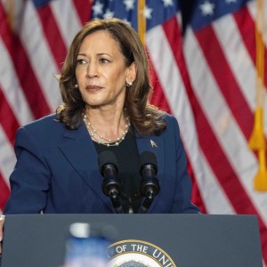 kamala-harris-wants-to-be-americas-first-silicon-valley-president-she-has-techs-support