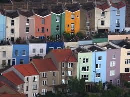 UK house prices rise for third straight month amid falling mortgage rates