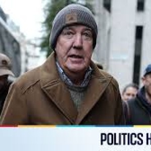 jeremy-clarkson-arrives-to-join-farmers-protesting